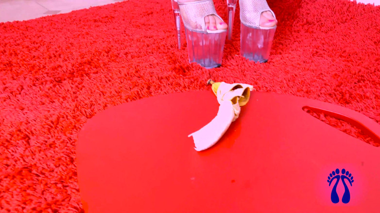 Italian Fetish: Babana cream para pés