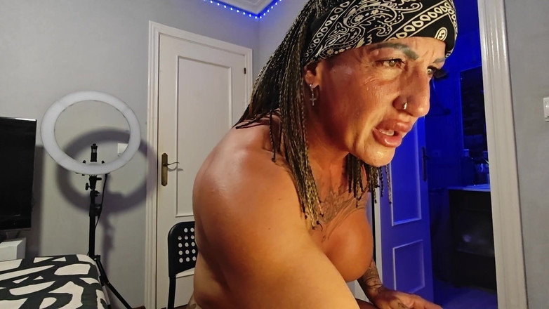 Danaxmuscles: Děvka Danaxmuscles udělá tvého ptáka pocitem jako skála