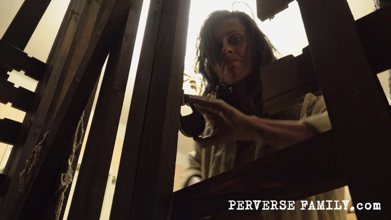 Perverse Family: Familia perversa 2 (temporada 1): pequeño secreto anal