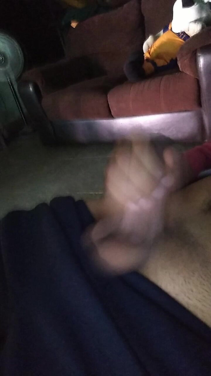 AlexAlejandro13: Genieten op de bank