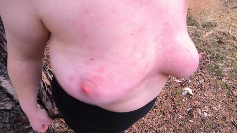 Bouncy Tits Action: Prsa na loveckém stánku Beat Red a Swell