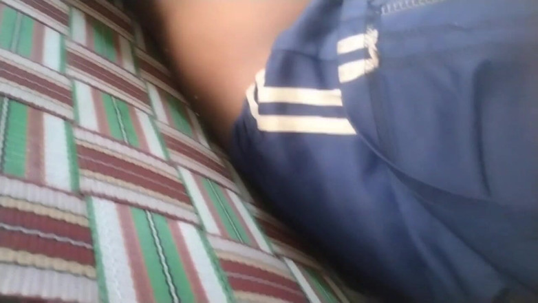 Desi Tits: Un grande cazzo indiano che sborra desi porno gay chiavando...