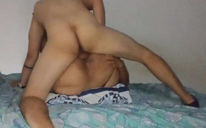 Monozion: मल्टीओर्गेस्मिक कोलम्बियाई की ग्रींगो द्वारा चुदाई कई चरमसुख