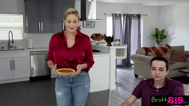 BrattySis: Thanksgiving sexy de ma demi-sœur