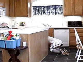 Lovers Of Vintage: Một người trông trẻ rất đặc biệt bị đút đôi