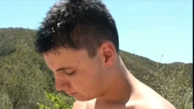 Straights boys loves gay: Twinsk Fucking Outdoor in Exhib