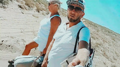 Crazyfamily 1970: Zuig een vreemde onderweg