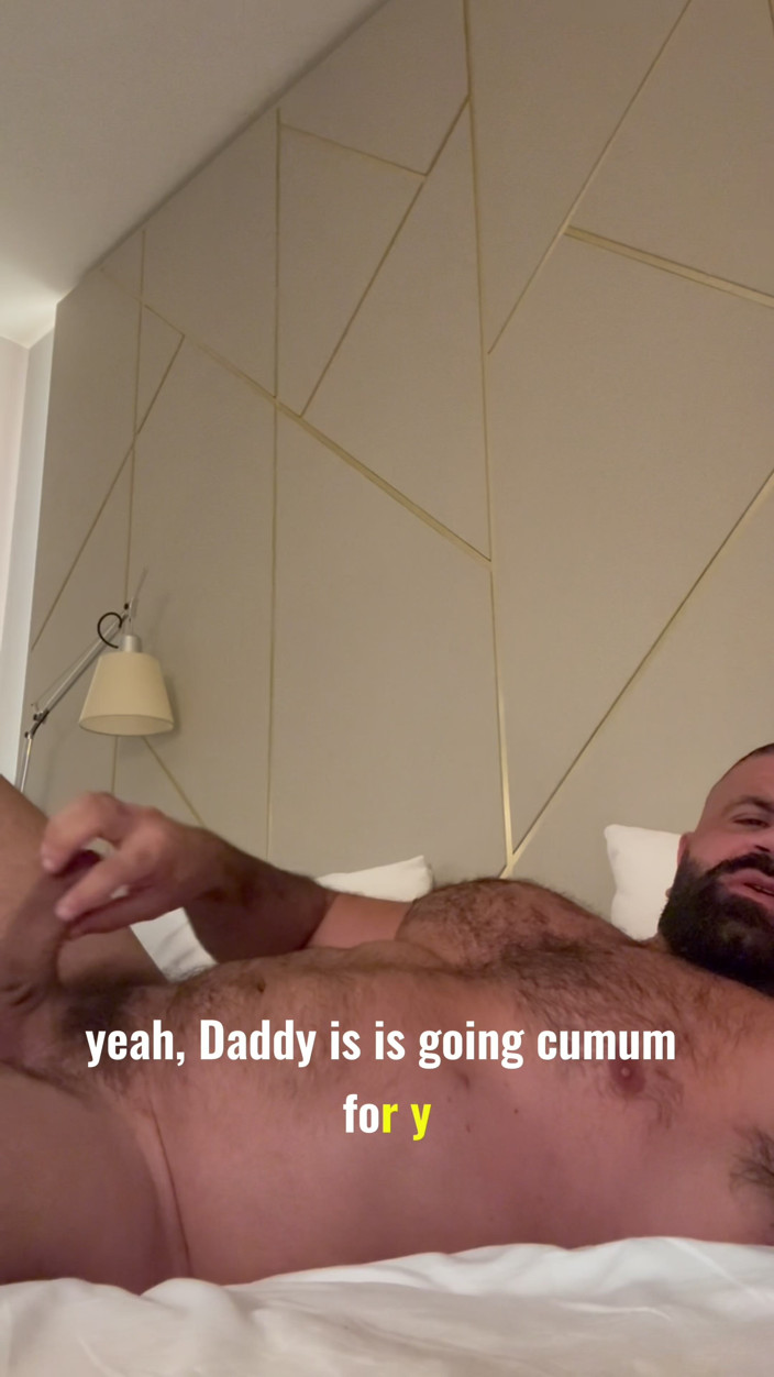 Massive daddy xxx: Business Muscle Stepdaddy Needs a Bitch to Relax