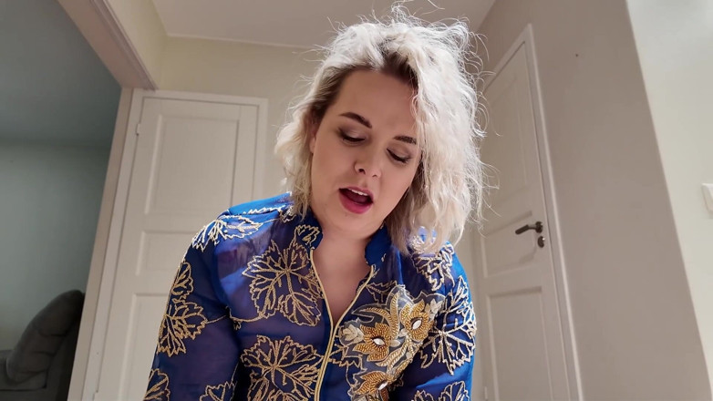 Amateur Homemade Porn: Homemade Sex with My Cute and Busty Stepmom