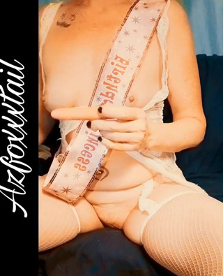 AzFoxxxTailPhelicia: Masa bermain hari jadi 4