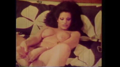 The Unforgettable: 바네사 저속한 돼지