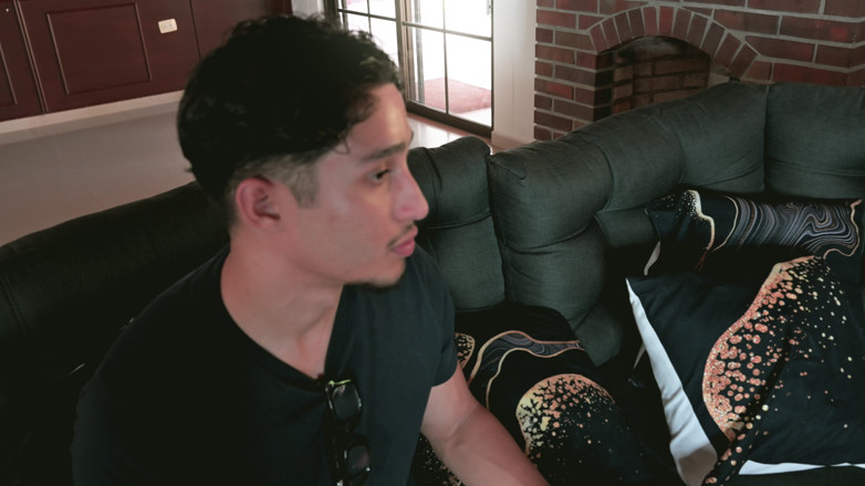MilanRodriguez: Cewek semok latina ini nggak bisa bayar jasa pria pengantar...