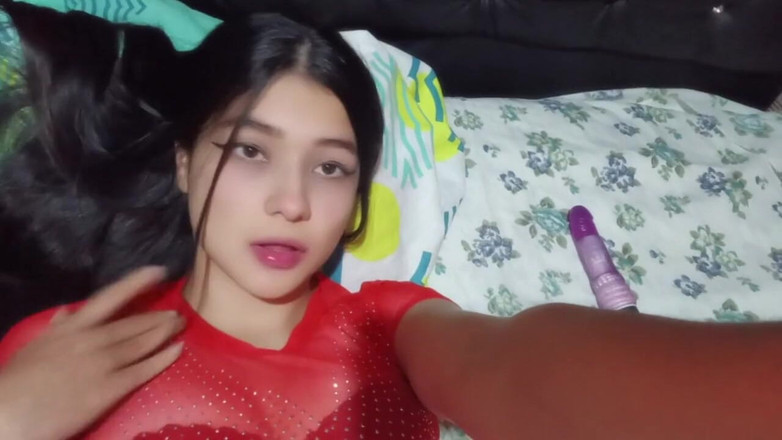 Yulieth Gomez: Je suis tellement sexy que j’ai envie de me toucher...