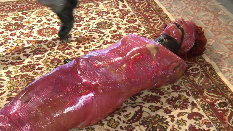 Kink University: Mummification Bondage Play