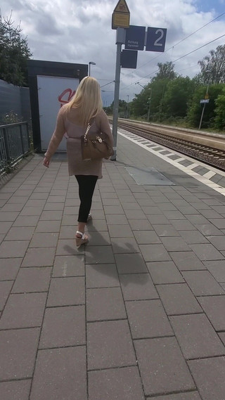 Annabelle Rogers: Obnažuji se v Německu!