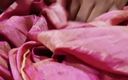 Satin and silky: Tření čůráka s růžovým odstínem satén Silky Salwar od souseda Bhabhi (31)