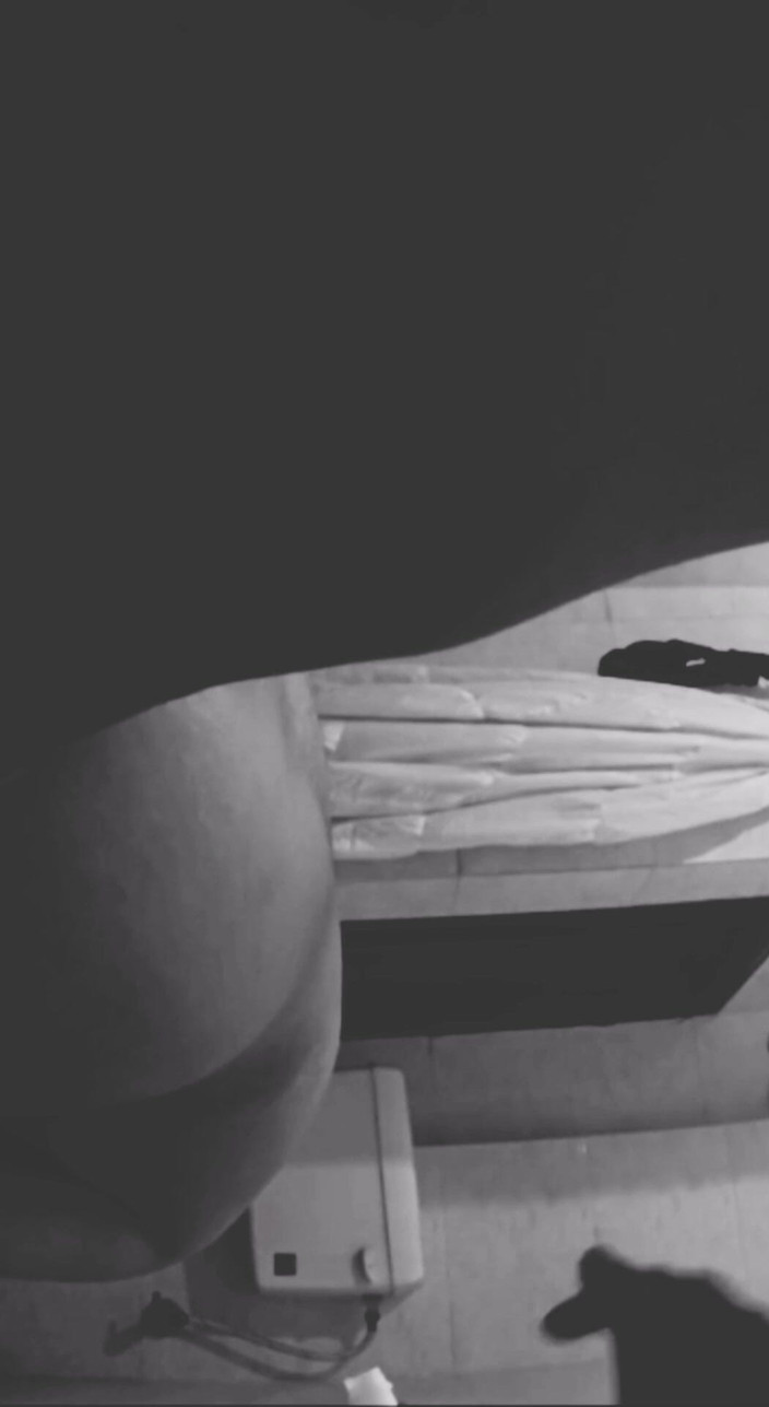 Rishi: Babu Mujhe Łazienka Me chodo na Aaj Bistar Ke Bad Łazienka Le...