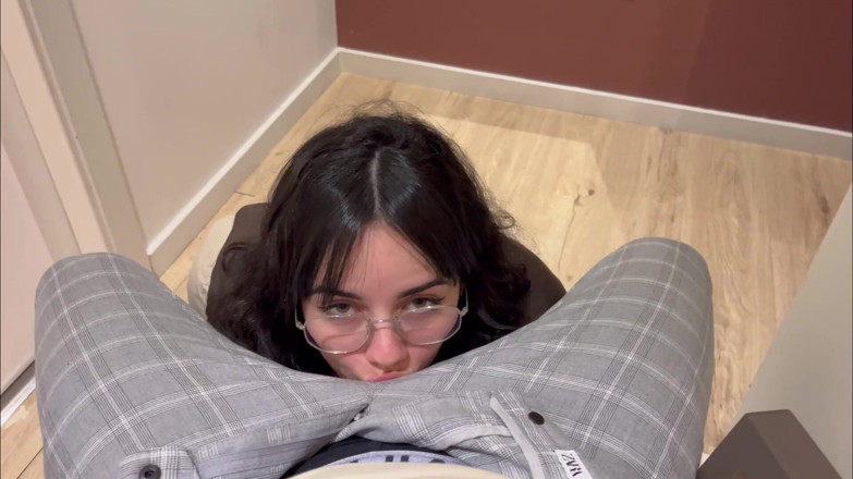 Sarahroomie: Delivery guy gets a nice tip