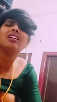Desi Threesom Indian Piękna gospodyni domowa Zdrada Husbend, Hardcore Fucking Husbend's Przyrodni bracia Big Long Dick. Telugu Adio.