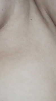 [karmico][manhã] Meu marido acaricia meus peitos