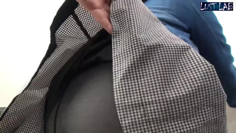 Lust lab: Chiquita y tetona. Belleza suave que ama el calor - ep1