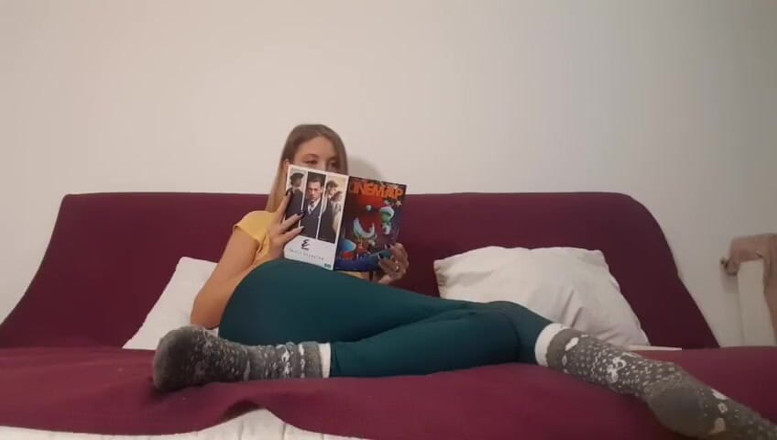 Erotic Tanya: Stepsister teasing stepbrother with her farts