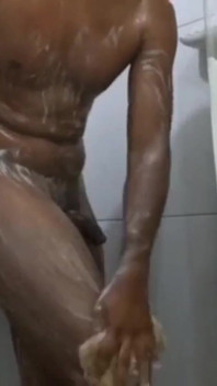 Baño en casa del vecino