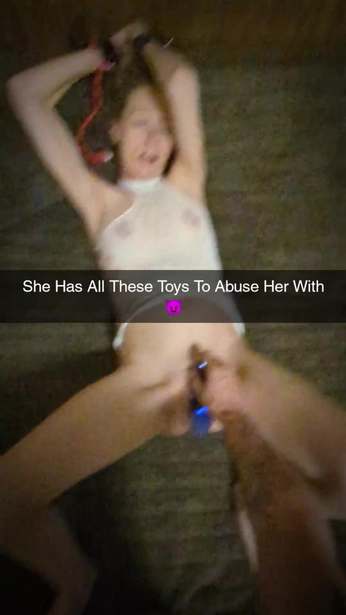 Richelle Rose: Verwaarloosde zwangere spermaslet gaat vreemd en wordt gecreampied