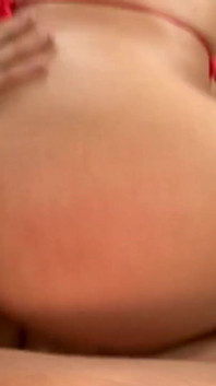 Czerwone szpilki na obcasach blond MILF zerżnięta gorąco i napalona