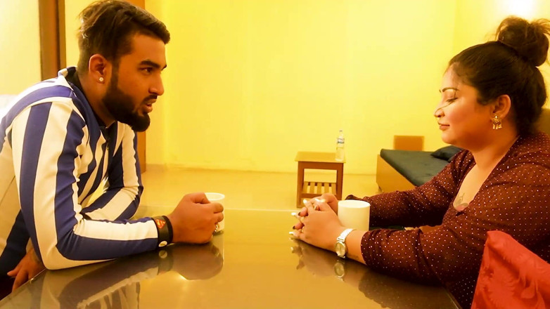 Xtramood: Desi couple love bird fucking each other in hotel