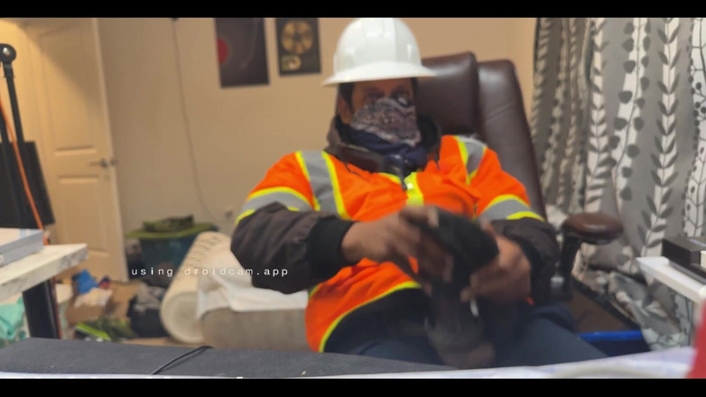 DickiesHomie: Acabo de salir del trabajo y estaba cachonda af