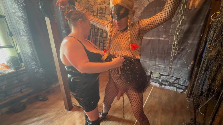 Aaexperiencesltd: Deel 2: Domina Satana &amp; slaaf Andrew