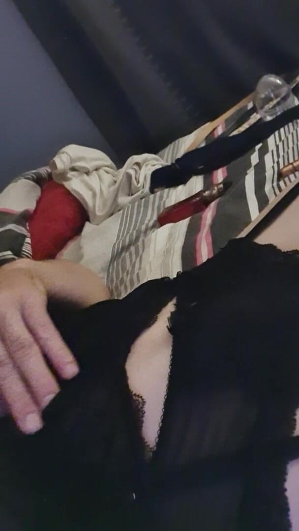 Girlie Simone: Ladyboy bermain