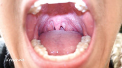 Dreichwe: Uvula fetiš ústa