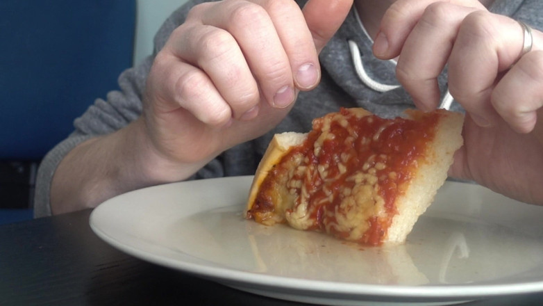 Food Pissplay: Sikam na pizzę, żeby ją zjeść