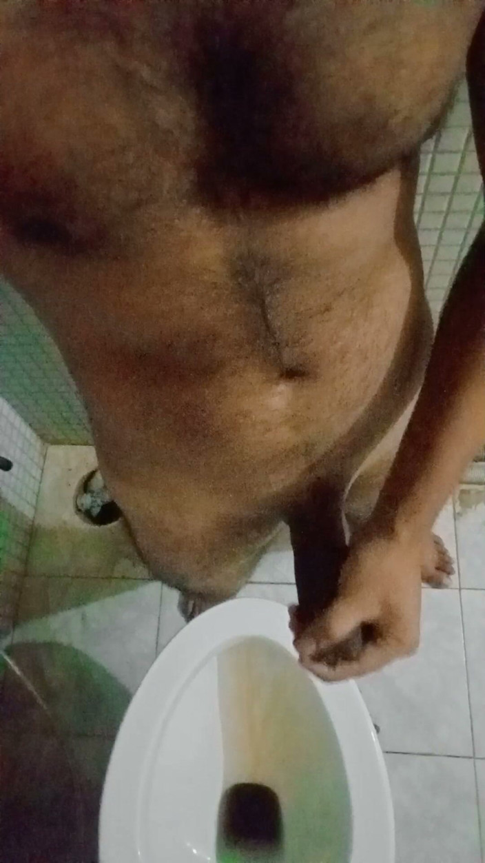 Raaz26d: หนุ่มอินเดียชักว่าวในห้องน้ําแฟนสาว ใครอยากเข้าร่วมบ้าง?