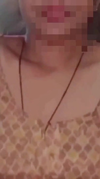 Pakcik jiran berkongkek dengan saya apabila semua ahli keluarga saya sibuk di Kirtan.