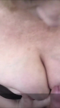 Outdoor BJ in the Woods Sticky Tits