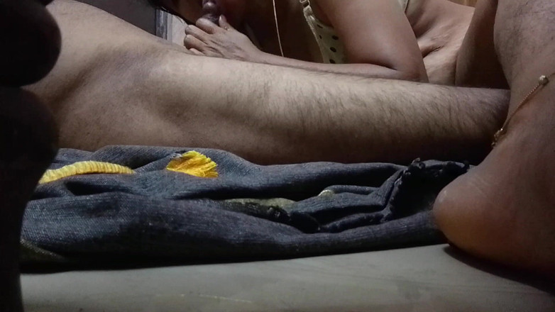LEGSCOUPLE12: Menina indiana do interior e seu marido fazem sexo em...