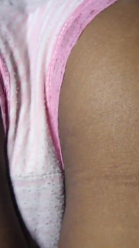 Diari Seks Asia - Pinay comel membenarkan zakar putih mengongkek pepeknya