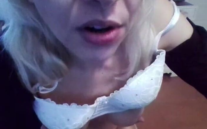 savannahamatoriale: Šukám tvůj zadek falešným penisem