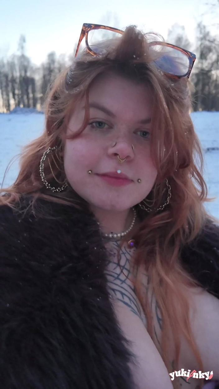 yukinky: Lo scaldo nella neve