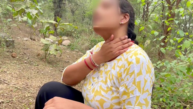 Hotty_ragini: Solo le pedí a mi hermanastro que le dio una...