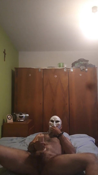SingerMask: Fuck this pussy toy!