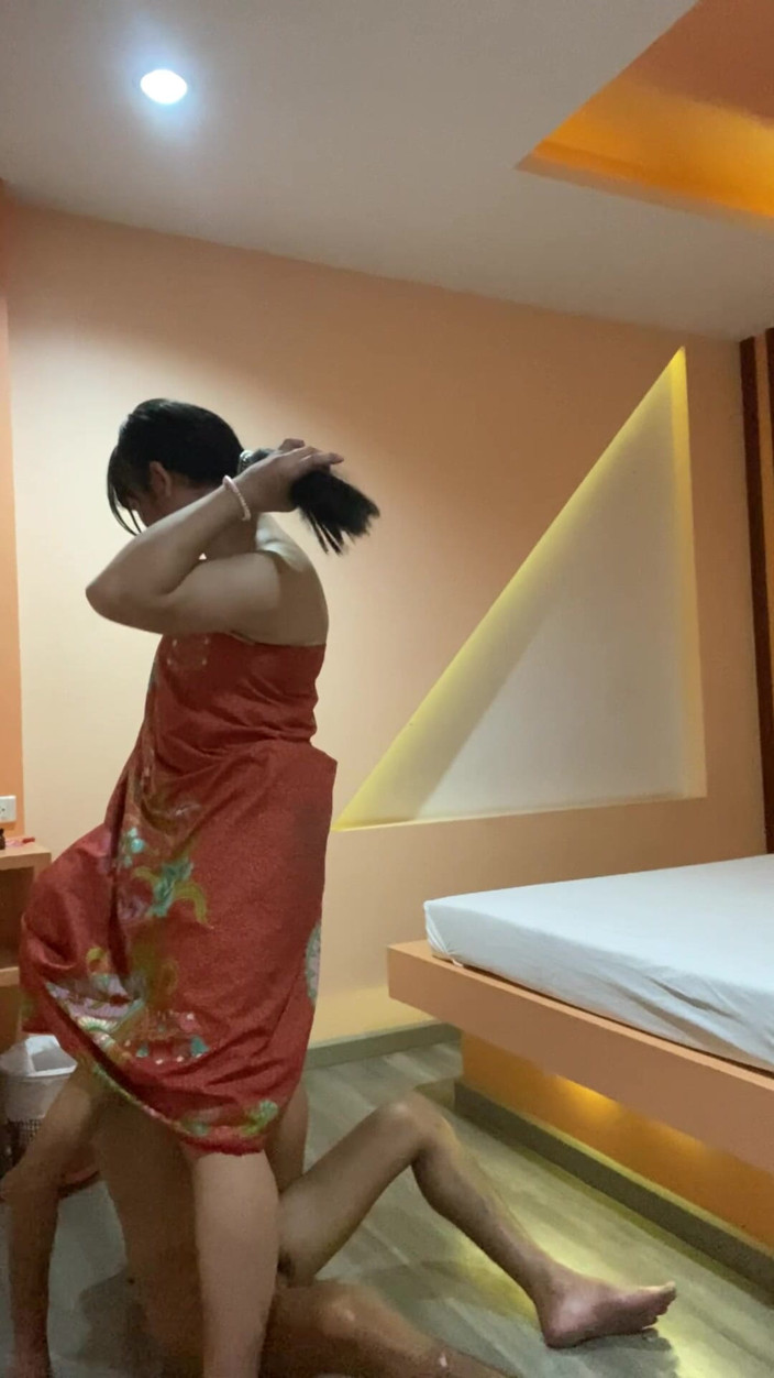 Fampfy Nana: Mendekat... Aku akan tunjukkan apa yang kamu lewatkan.