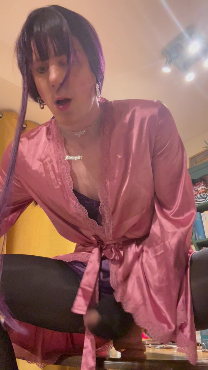 Jessica silk: Jess Silk Rides假阳具