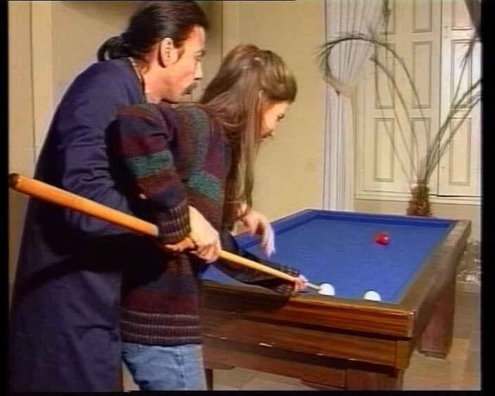 Deutsche Frauen: Deslumbrante gata da Alemanha é fodida na mesa de bilhar