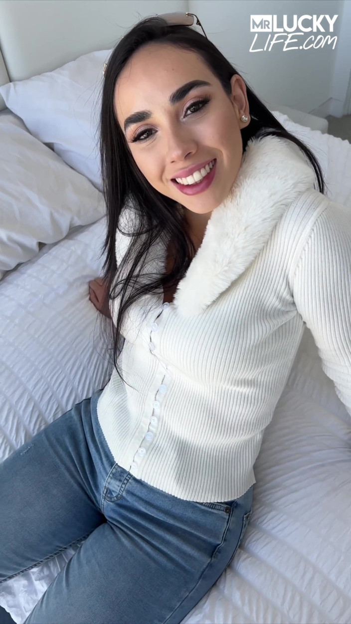 Mr.Lucky POV: Kolombiyalı Tatlı
