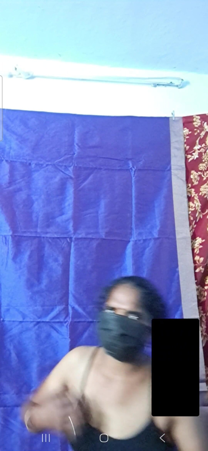 Jayaselvi: Coimbatore Stepaunty Video Call