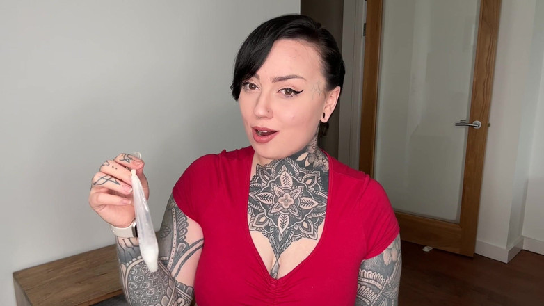 Miss Valentina: Con đĩ mê tinh trùng bao cao su